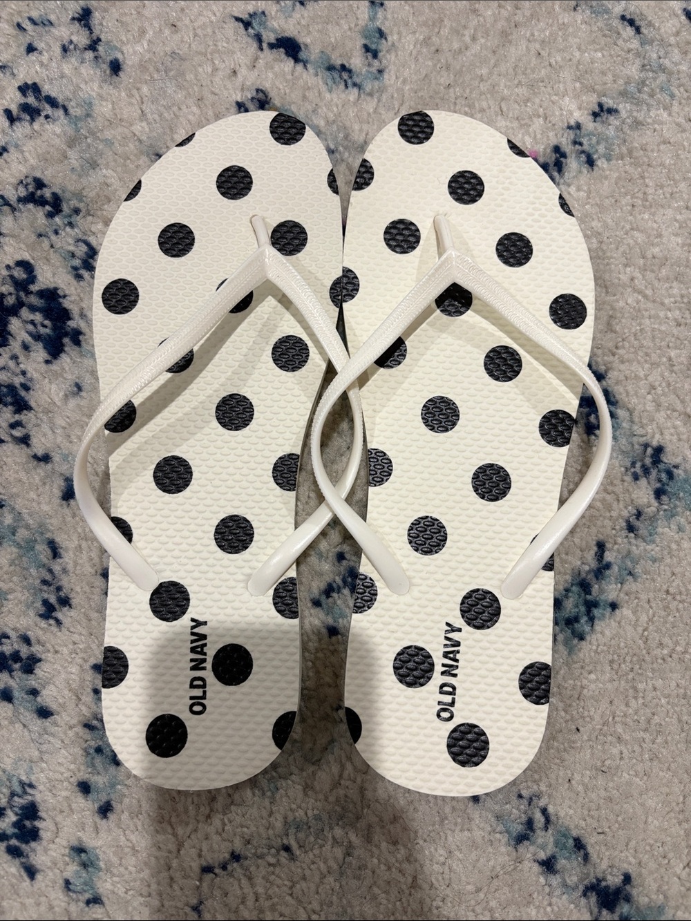 old navy flip flops